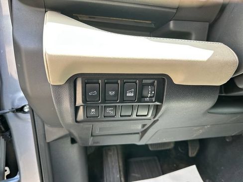 Used 2021 Subaru Ascent Touring AWD/4WD image 22