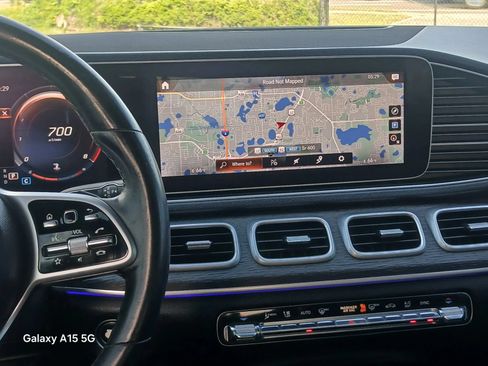 Used 2020 Mercedes-Benz GLE 350 4MATIC w/ Premium Package image 26