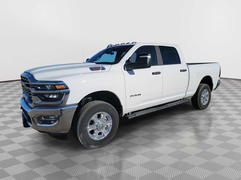 Used 2025 RAM 2500 Big Horn AWD/4WD image 1