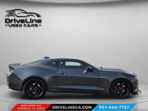 Used 2018 Chevrolet Camaro SS RWD image 11