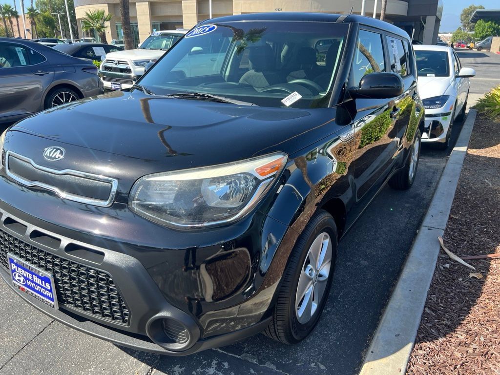 Used 2015 Kia Soul FWD image 1