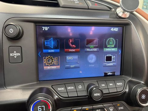 Used 2019 Chevrolet Corvette Stingray Convertible w/ 2LT Preferred Equipment Group RWD image 18