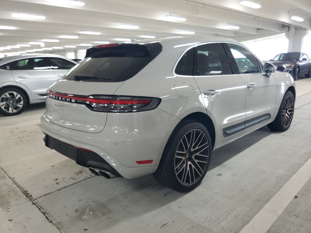Used 2024 Porsche Macan S AWD/4WD image 3