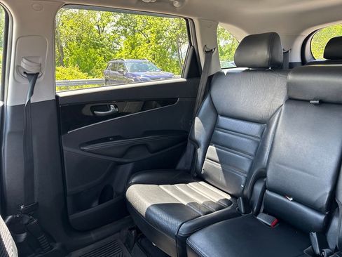 Used 2020 Kia Sorento EX AWD/4WD image 16