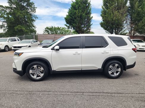 Used 2023 Honda Pilot EX-L image 8