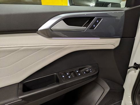 New 2026 Volkswagen Taos SEL AWD/4WD image 10