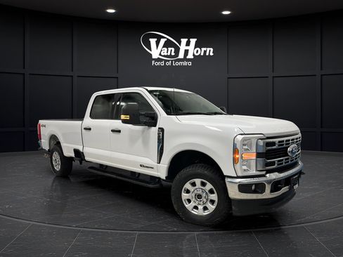 Used 2024 Ford F250 XLT AWD/4WD image 1