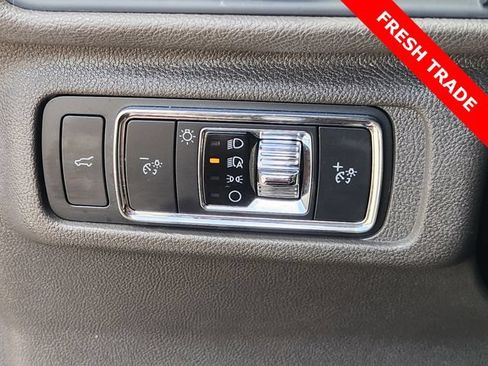 Used 2022 Lincoln Corsair FWD w/ Equipment Group 101A image 20