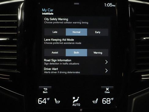 Used 2022 Volvo XC90 T8 R-Design w/ Advanced Package image 34