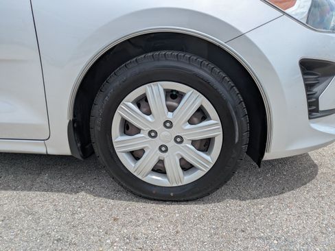 Certified 2021 Kia Rio S FWD image 14
