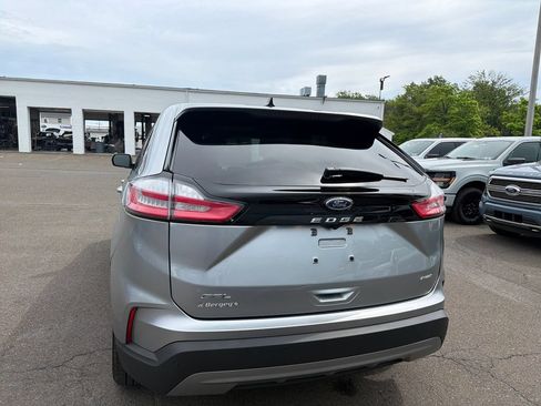 Used 2023 Ford Edge SEL w/ Convenience Package AWD/4WD image 4