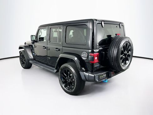 Used 2023 Jeep Wrangler Unlimited Sahara w/ Cold Weather Group AWD/4WD image 5