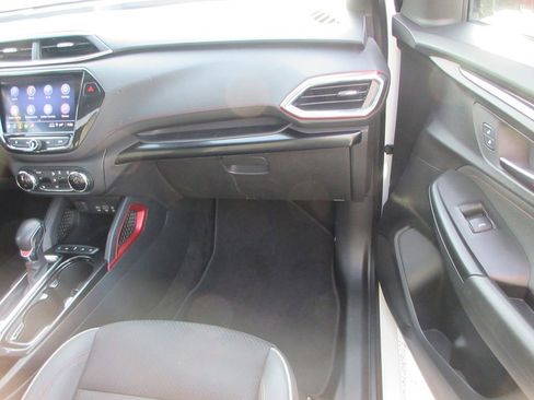 Used 2023 Chevrolet TrailBlazer RS w/ Convenience Package image 19