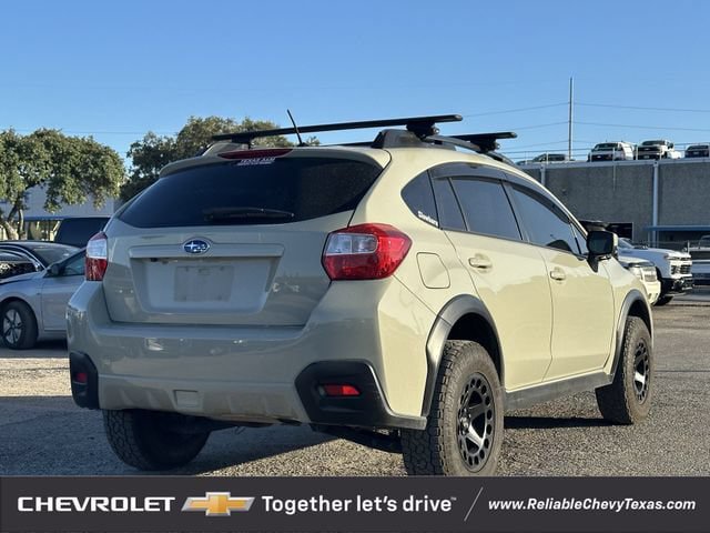Used 2017 Subaru Crosstrek 2.0i Premium AWD/4WD image 4