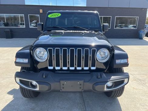 Used 2022 Jeep Wrangler Unlimited Sahara AWD/4WD image 2