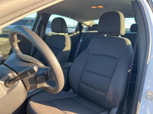 Used 2024 Chevrolet Malibu LT image 11