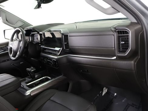 Used 2025 Chevrolet Silverado 1500 LTZ w/ LTZ Premium Package AWD/4WD image 34