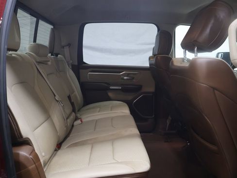 Used 2019 RAM 1500 Laramie AWD/4WD image 12