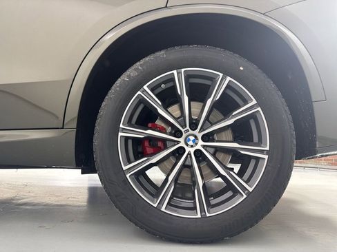 New 2026 BMW X5 xDrive40i w/ M Sport Package image 15