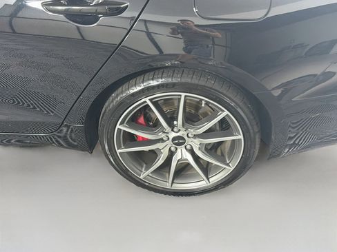 Used 2025 Genesis G70 2.5T RWD image 11