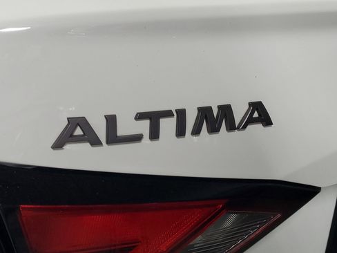 Used 2024 Nissan Altima 2.5 SR FWD image 7