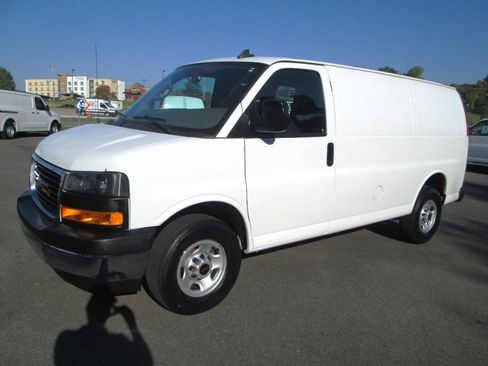 Used 2023 GMC Savana 2500 w/ Driver Convenience Package image 2