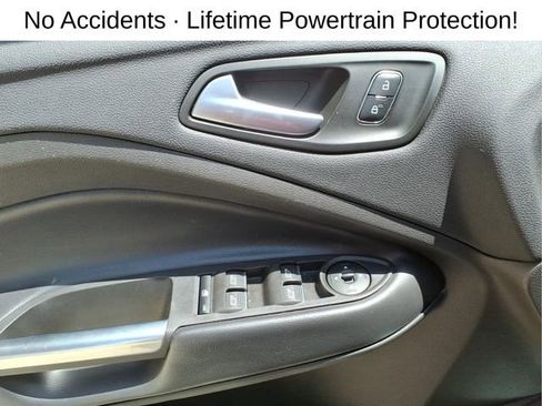 Used 2019 Ford Escape SE FWD image 11