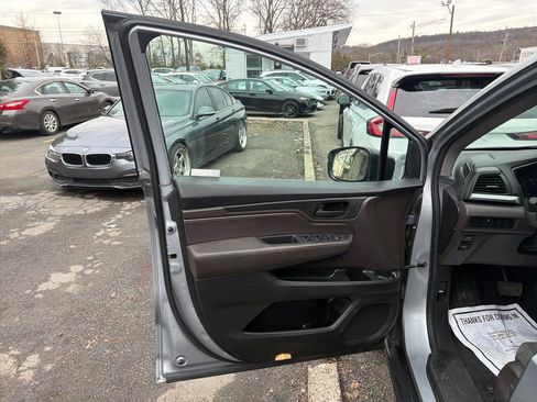 Used 2019 Honda Odyssey LX image 15