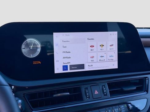 Used 2023 Lexus ES 350 w/ Premium Package image 31