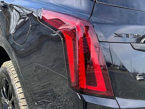 Used 2022 Cadillac XT5 Premium Luxury image 31