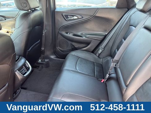 Used 2017 Chevrolet Malibu LT w/ Leather Package FWD image 31
