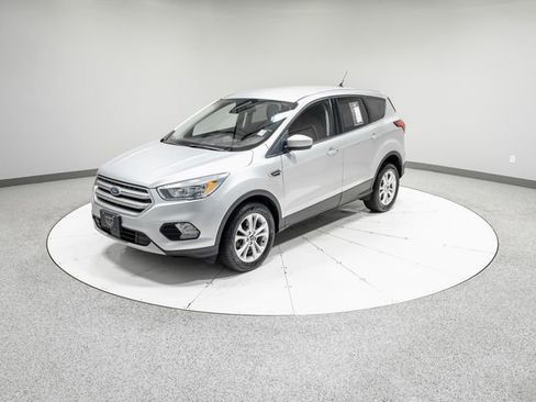 Used 2019 Ford Escape SE AWD/4WD image 33