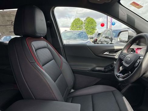 New 2026 Chevrolet Equinox RS w/ Convenience Package III AWD/4WD image 13