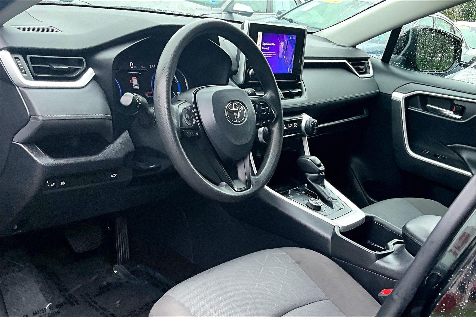 Used 2023 Toyota RAV4 XLE w/ Convenience Package AWD/4WD image 13