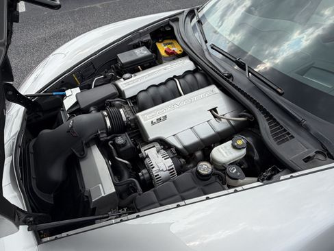 Used 2008 Chevrolet Corvette Convertible w/ Preferred Equipment Group RWD image 30