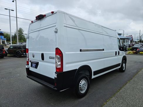 Used 2026 RAM ProMaster 2500 w/ Convenience Group FWD image 5