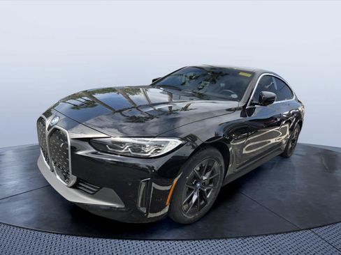Used 2024 BMW i4 eDrive35 w/ Premium Package RWD image 3