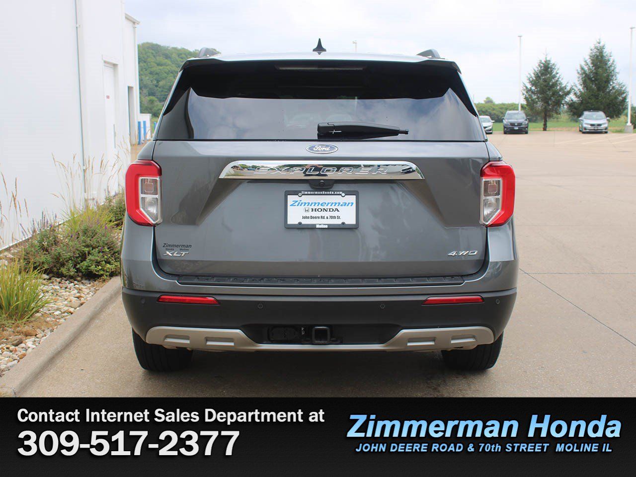Used 2023 Ford Explorer XLT w/ Equipment Group 202A AWD/4WD image 5