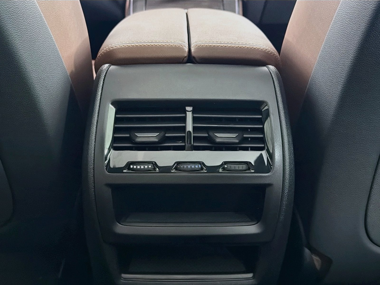 New 2026 BMW X5 xDrive40i w/ Premium Package AWD/4WD image 28