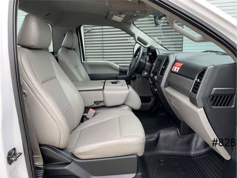 Used 2017 Ford F550 Regular Cab image 25