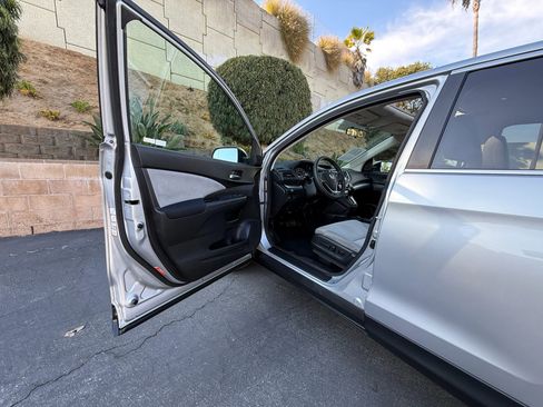 Used 2016 Honda CR-V EX image 18