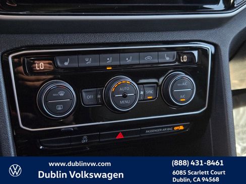Used 2023 Volkswagen Atlas Cross Sport SE w/ Panoramic Sunroof Package FWD image 19
