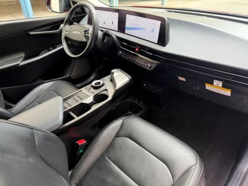 Used 2023 Kia EV6 Wind RWD image 15