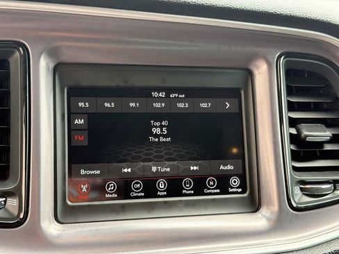 Used 2019 Dodge Challenger SXT AWD/4WD image 14