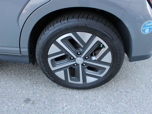 Used 2022 Hyundai Kona SEL w/ Convenience Package FWD image 12