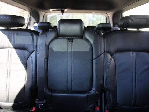 Used 2022 Jeep Wagoneer Series II image 55