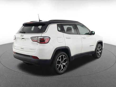 Used 2025 Jeep Compass Limited AWD/4WD image 9