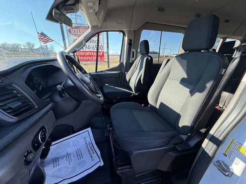 Used 2022 Ford Transit 350 XLT image 9