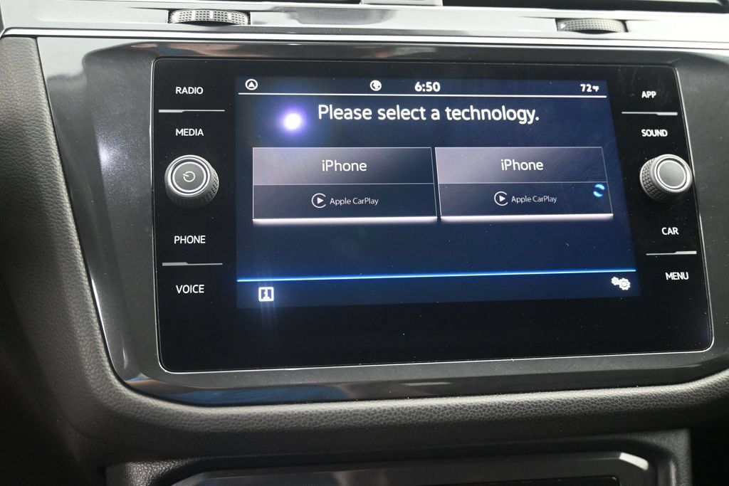 Used 2022 Volkswagen Tiguan SE FWD image 23