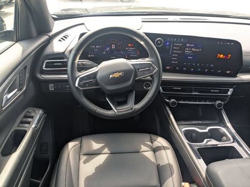Used 2026 Chevrolet Traverse LT FWD image 30